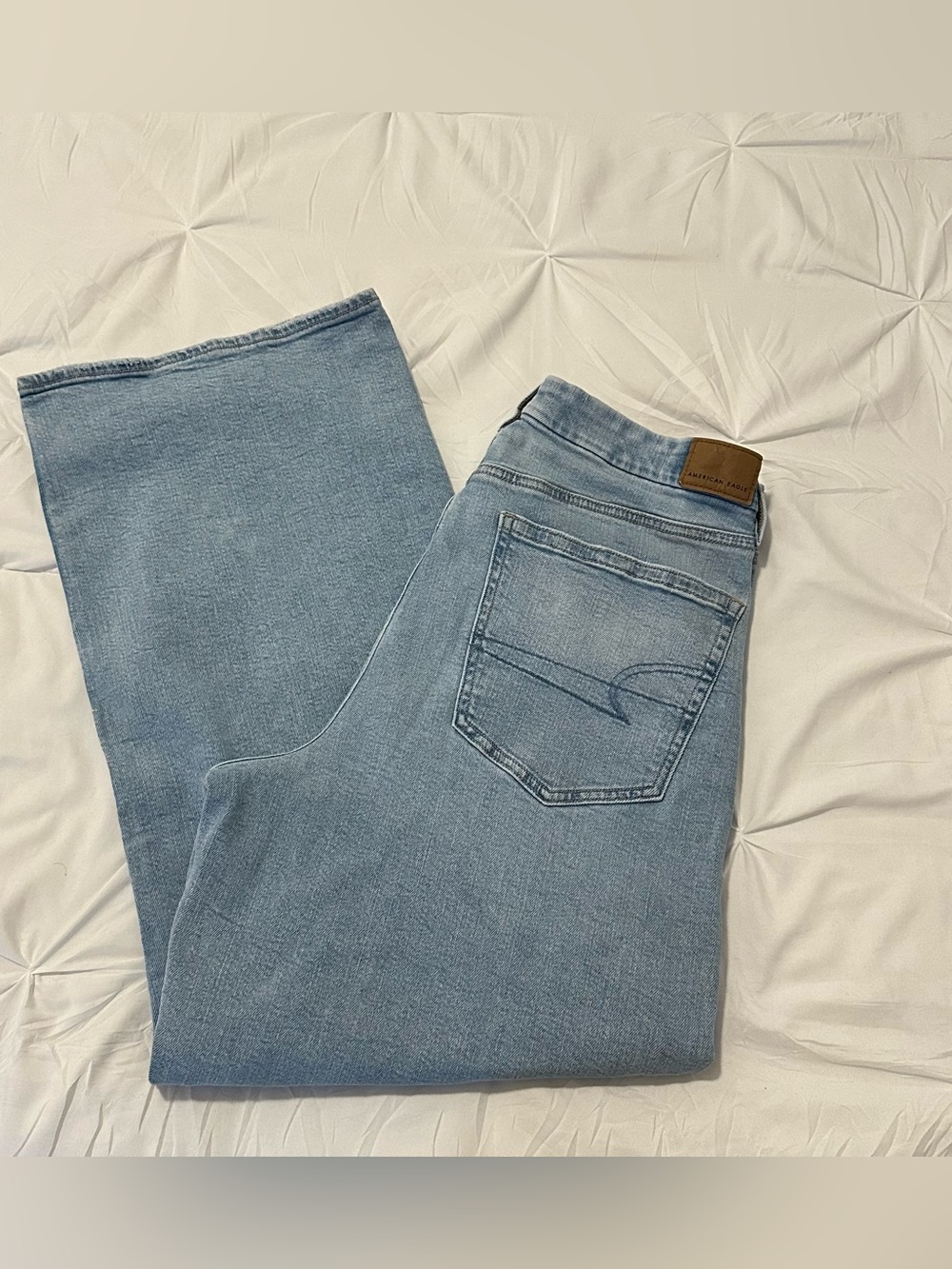 American Eagle Woman’s Curvy High Waisted Baggy Straight Leg Jeans